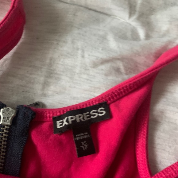 Express peplum tank - Picture 2 of 3